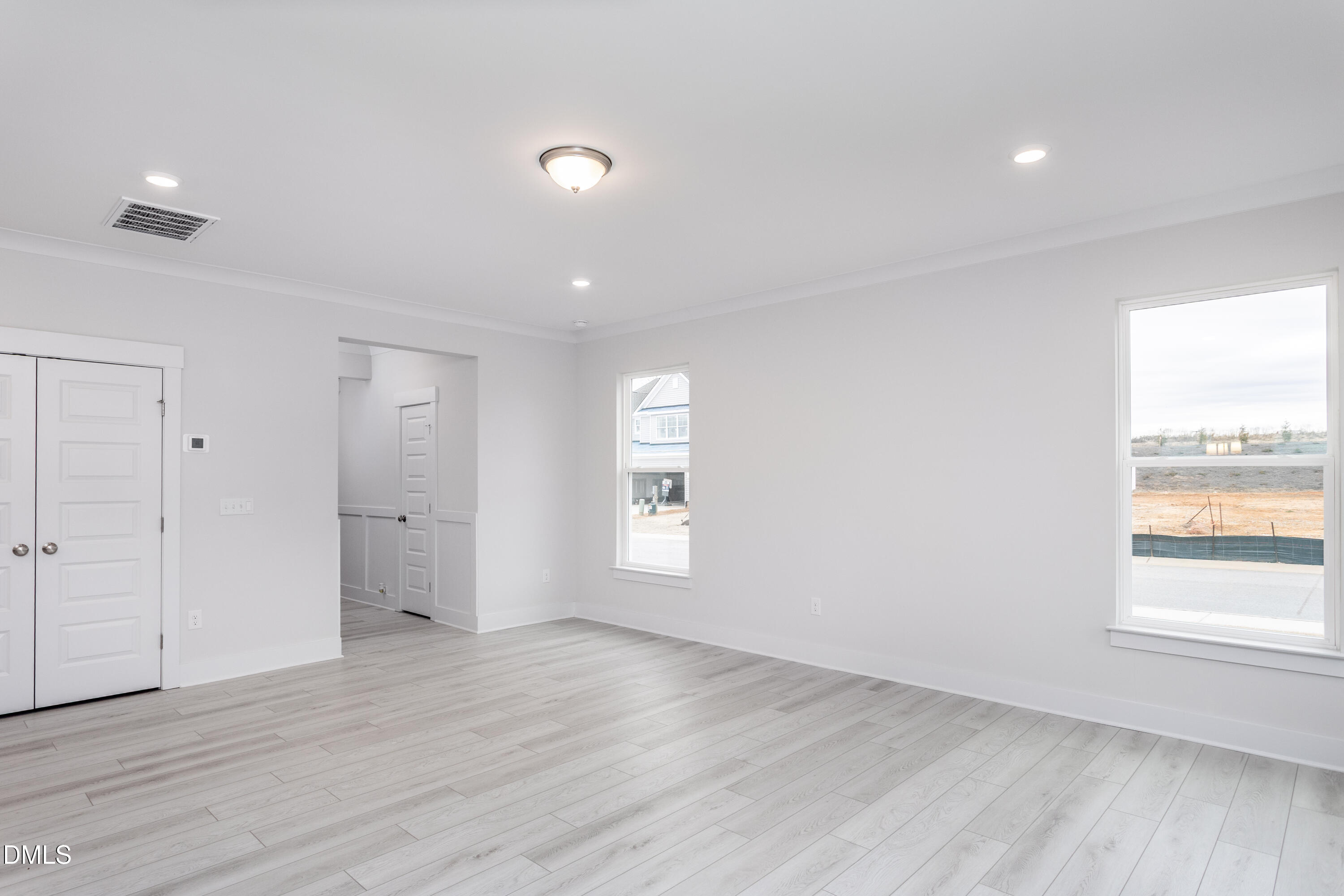 150 Steppe Way Garner, NC 27529 - Photo 5 of 41 Living Room