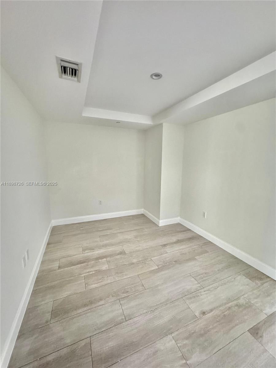 45 Southwest 9th Street, Unit 3404 Miami, FL 33130 - Photo 2 of 25 a view of empty room
