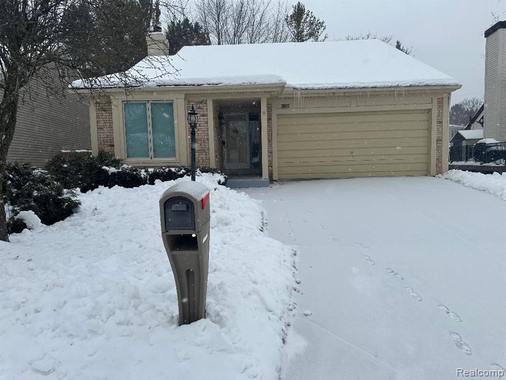 1634 Fielding Drive Rochester Hills, MI 48307 - Photo 1 of 39