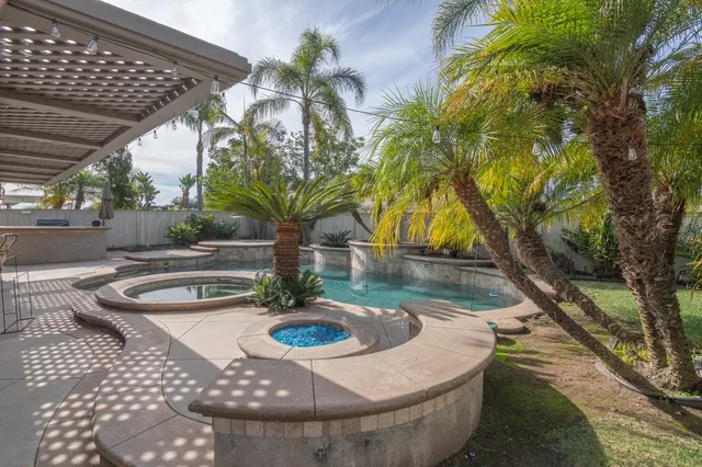 a view of outdoor space