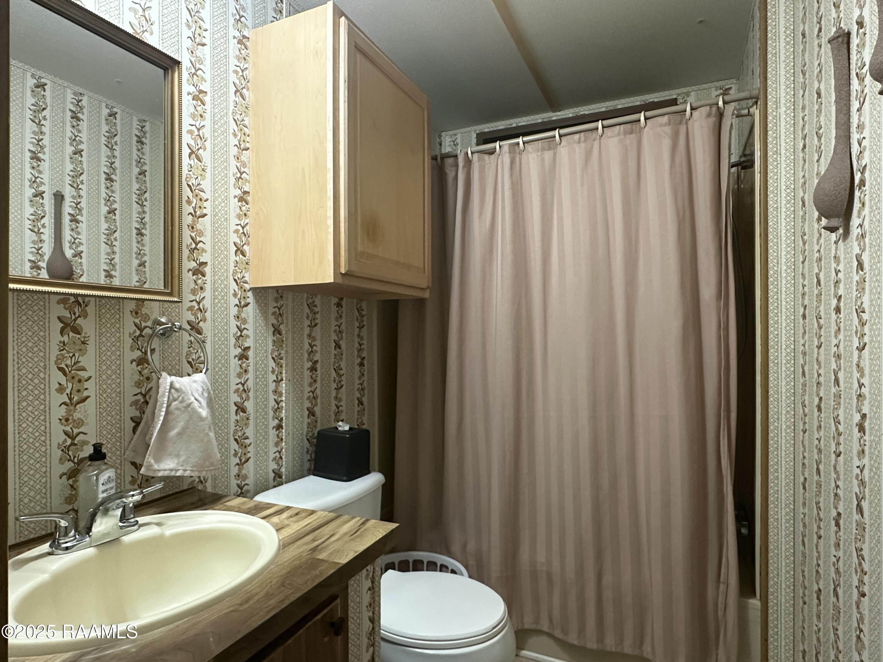 719 Wagon Trail Road Carencro, LA 70520 - Photo 17 of 35 Bathroom