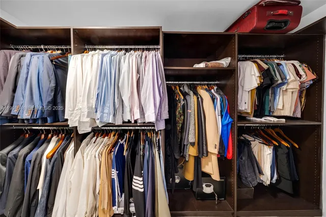 $3,400 | 6039 Collins Avenue, Unit 1415, Miami Beach, FL 33140