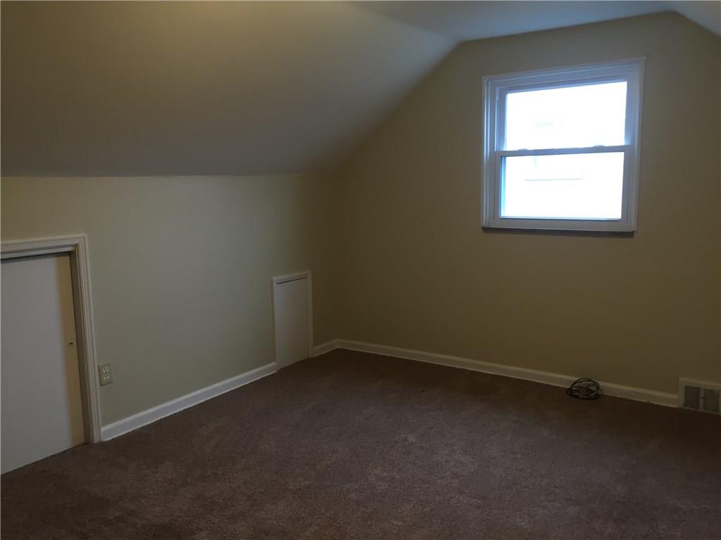 277 Orchard Spring Road Pittsburgh, PA 15220 - Photo 16 of 25 Gallery Image 16