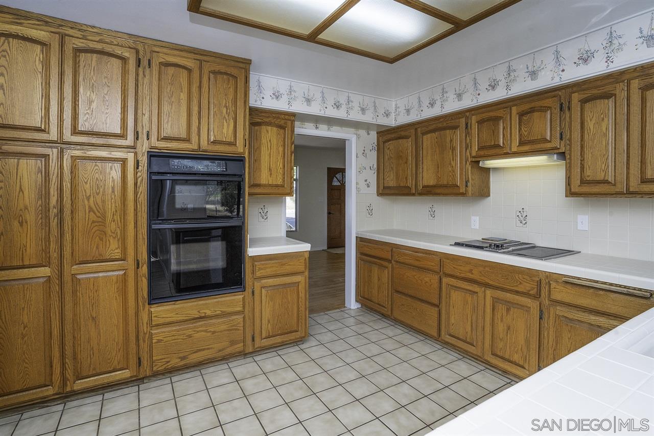 8756 Los Coches Road Lakeside, CA 92040 - Photo 5 of 25 Gallery Image 5