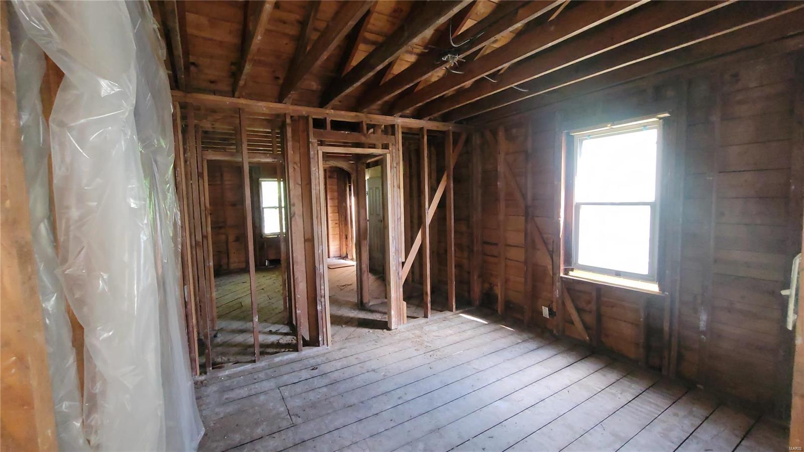 2998 Walton Road St. Louis, MO 63114 - Photo 14 of 29 Gallery Image 14