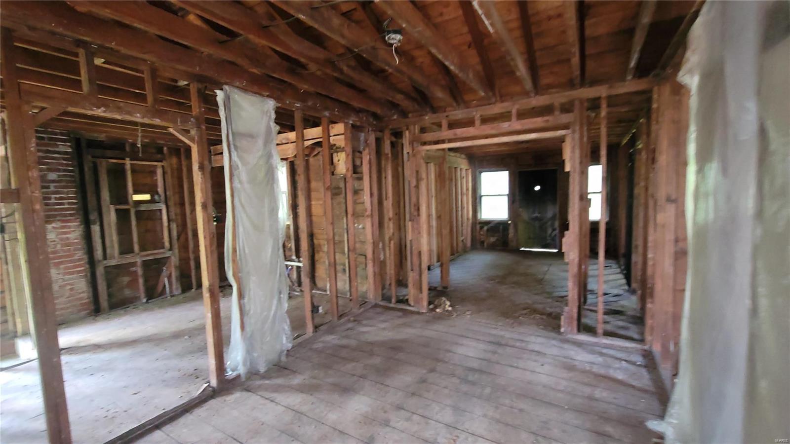 2998 Walton Road St. Louis, MO 63114 - Photo 16 of 29 Gallery Image 16