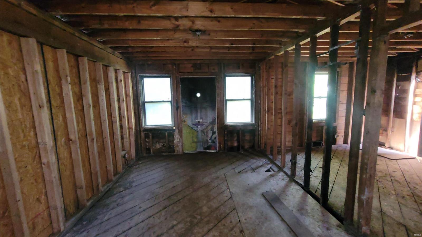 2998 Walton Road St. Louis, MO 63114 - Photo 17 of 29 Gallery Image 17