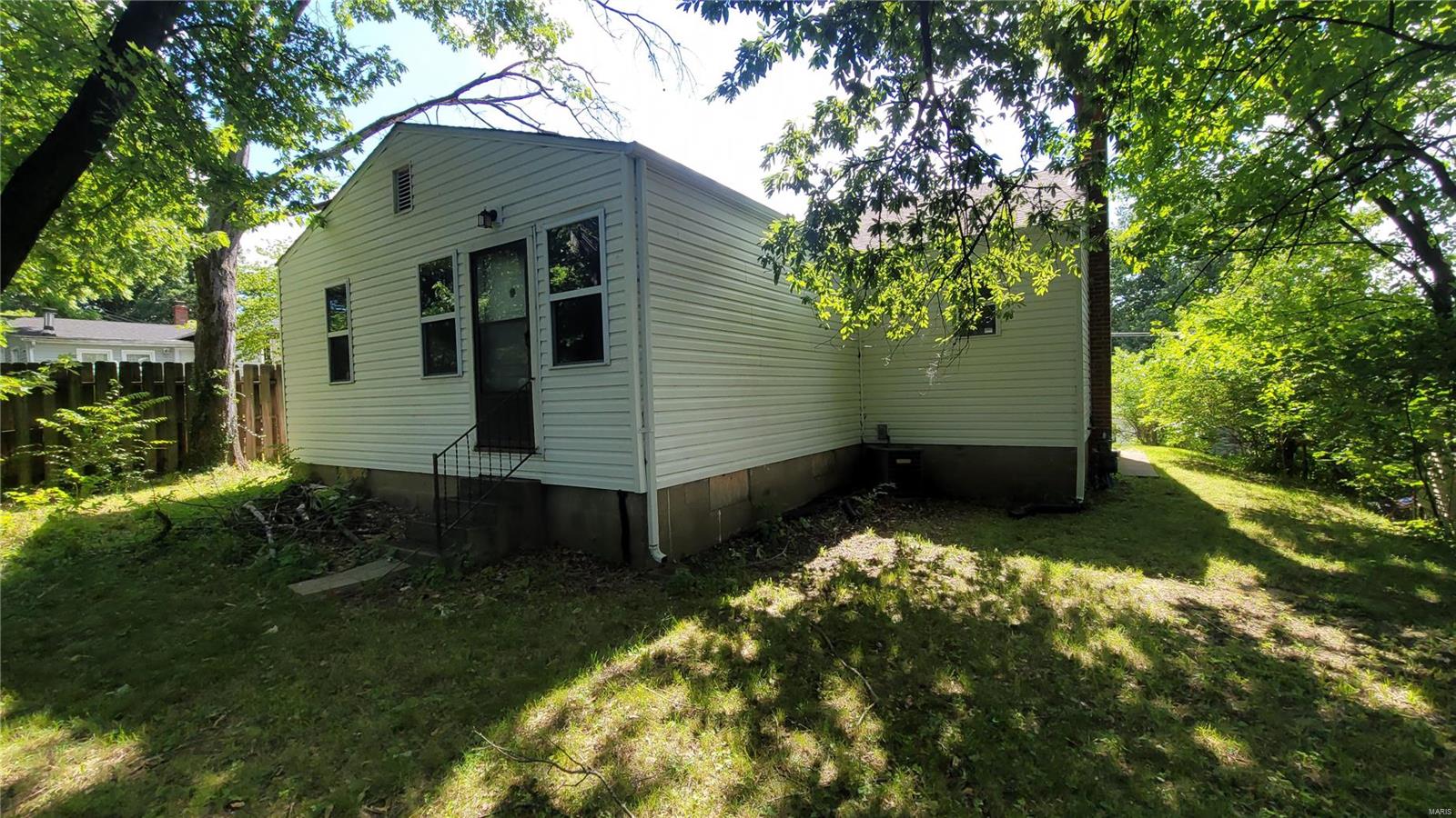 2998 Walton Road St. Louis, MO 63114 - Photo 8 of 29 Gallery Image 8