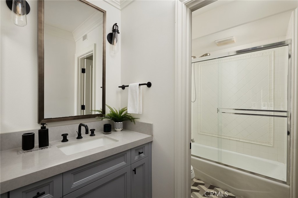 28 Old Course Drive Newport Beach, CA 92660 - Photo 33 of 34