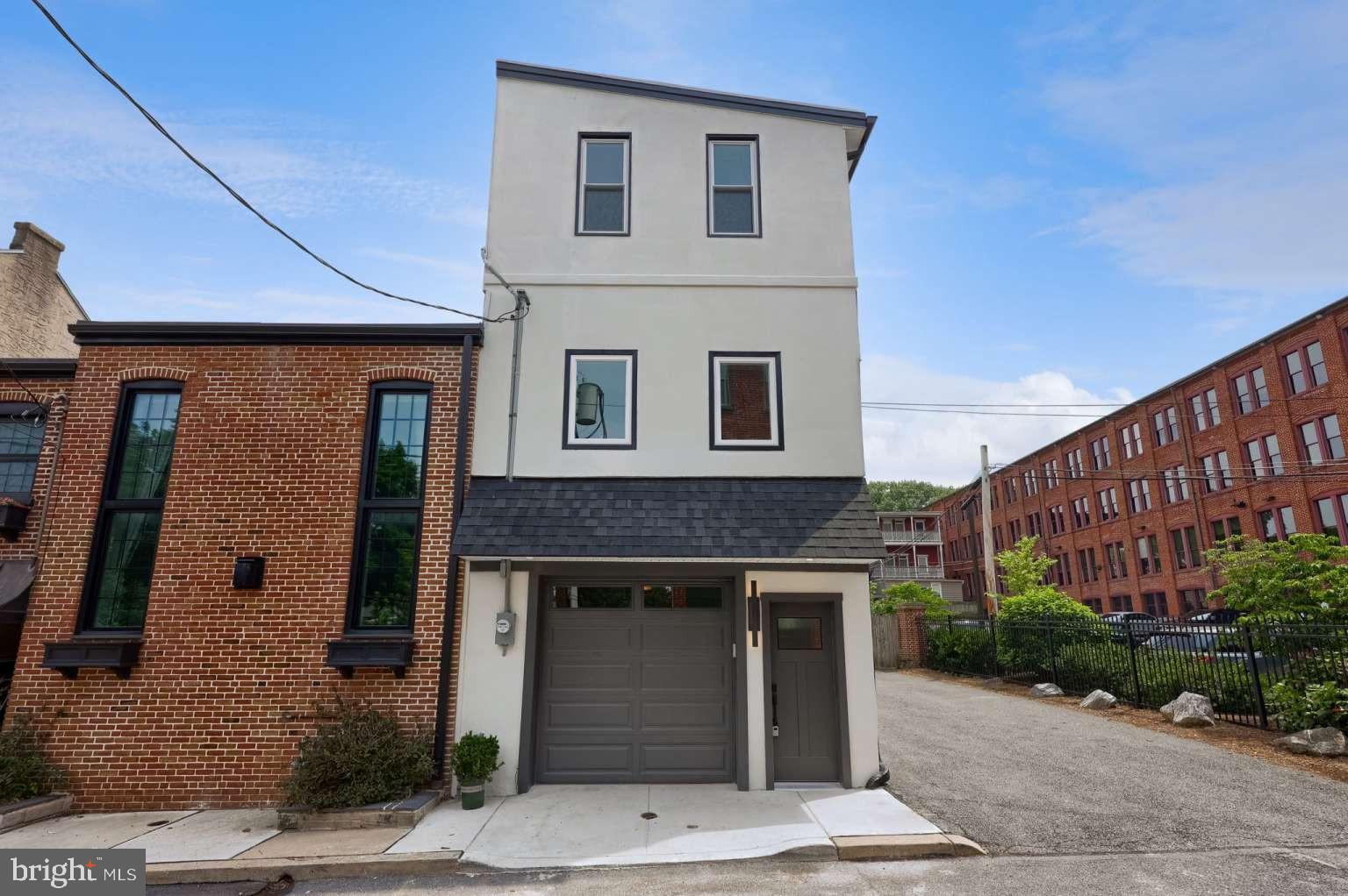 234 East Fulton Street Lancaster, PA 17602 - Photo 1 of 50