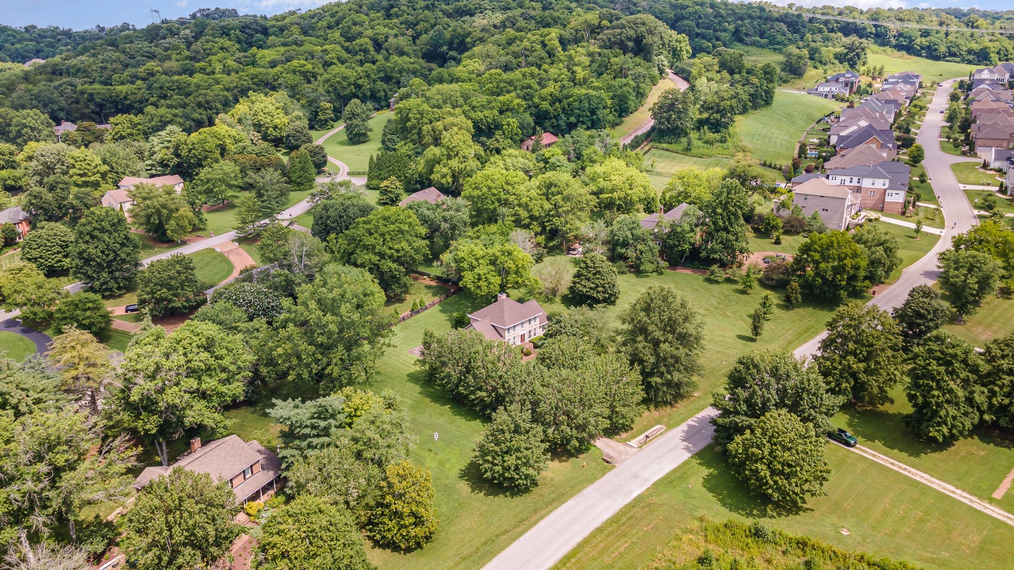 2131 Hartland Road Franklin, TN 37069 - Photo 4 of 13 Gallery Image 4