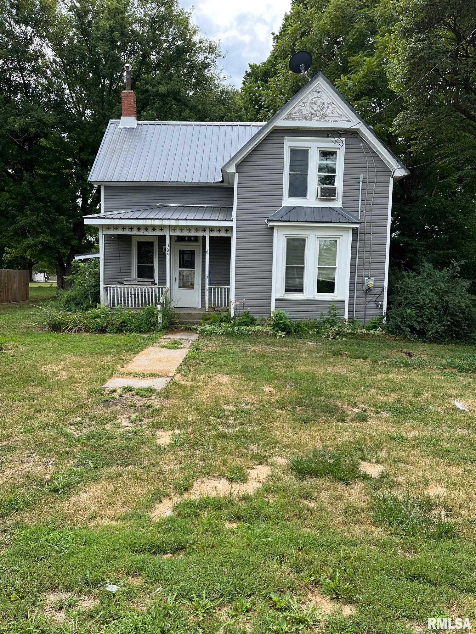305 West South Street Colchester, IL 62326 - Photo 1 of 9