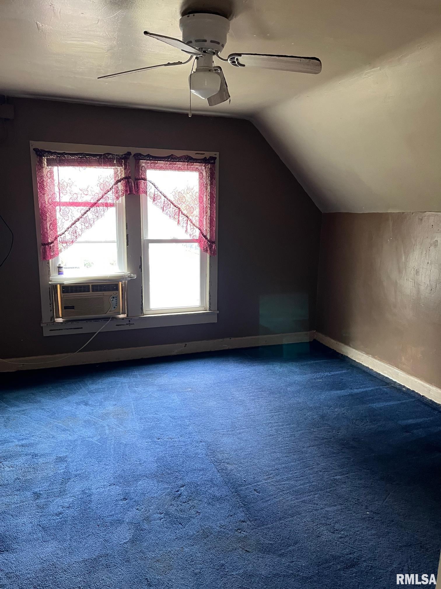 305 West South Street Colchester, IL 62326 - Photo 8 of 9