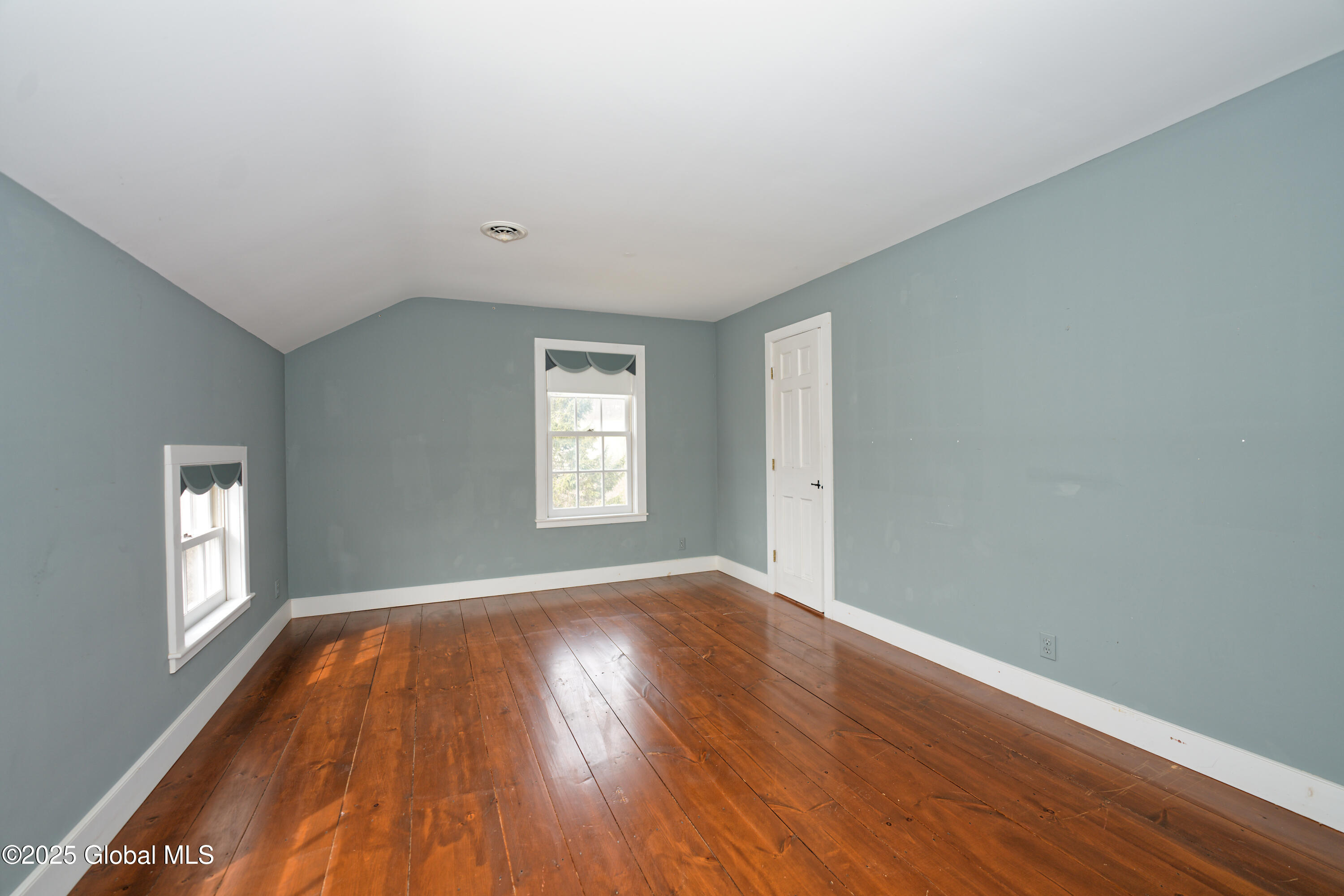 91 Darwin Road Cambridge, NY 12816 - Photo 29 of 58 6 Bedroom 1