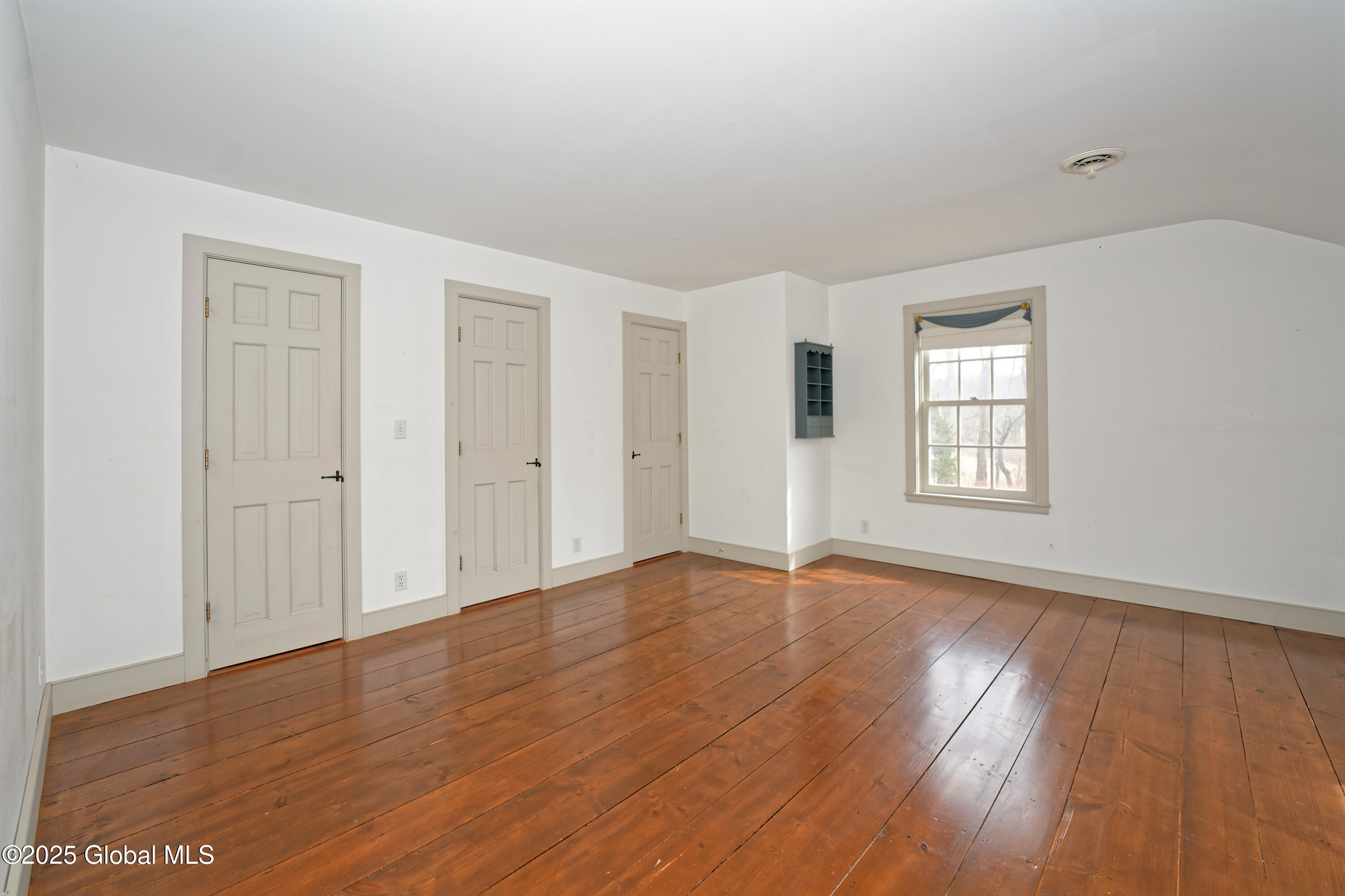 91 Darwin Road Cambridge, NY 12816 - Photo 31 of 58 6 Bedroom 3