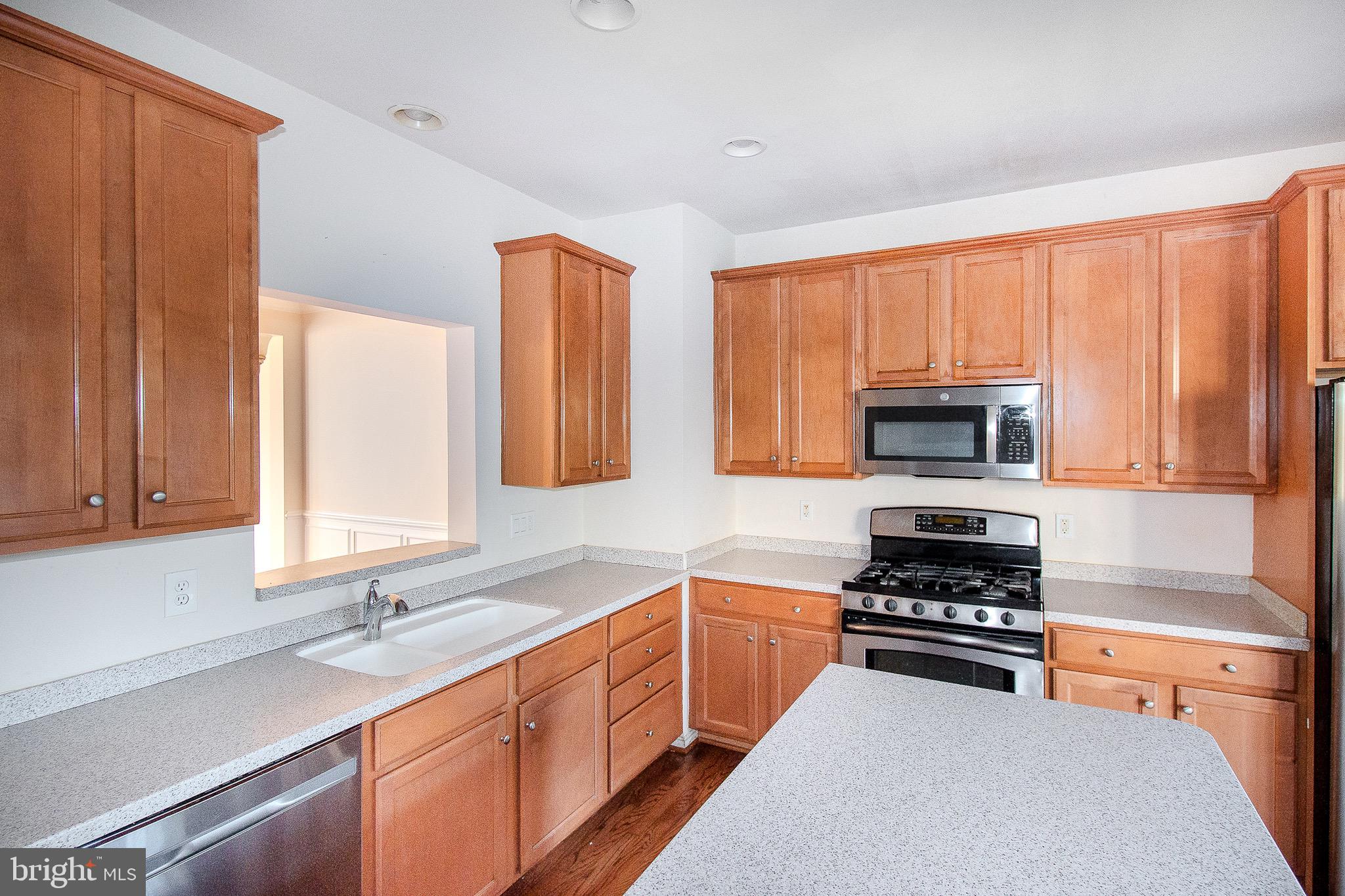 9135 Furey Road Lorton, VA 22079 - Photo 11 of 34