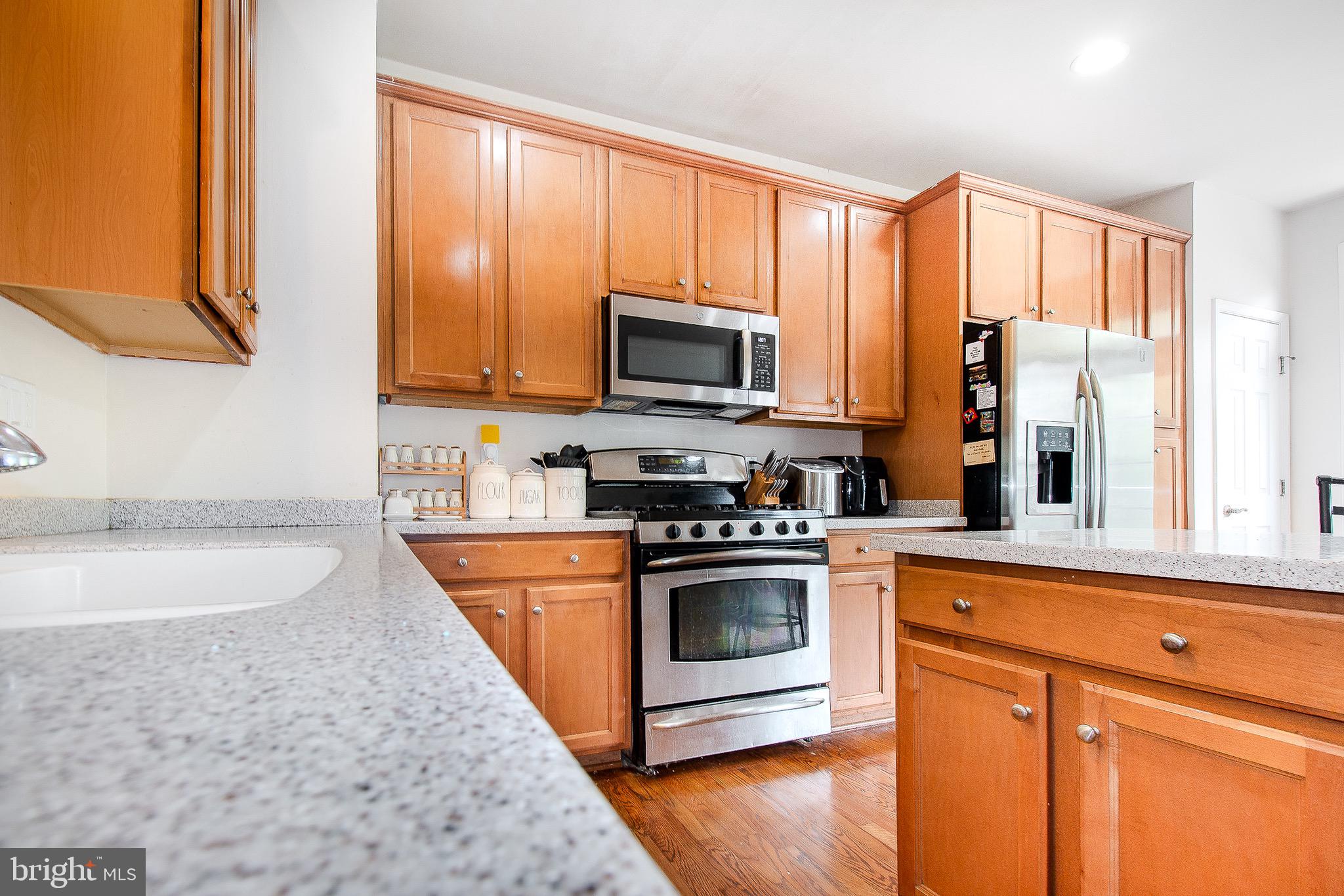 9135 Furey Road Lorton, VA 22079 - Photo 10 of 34
