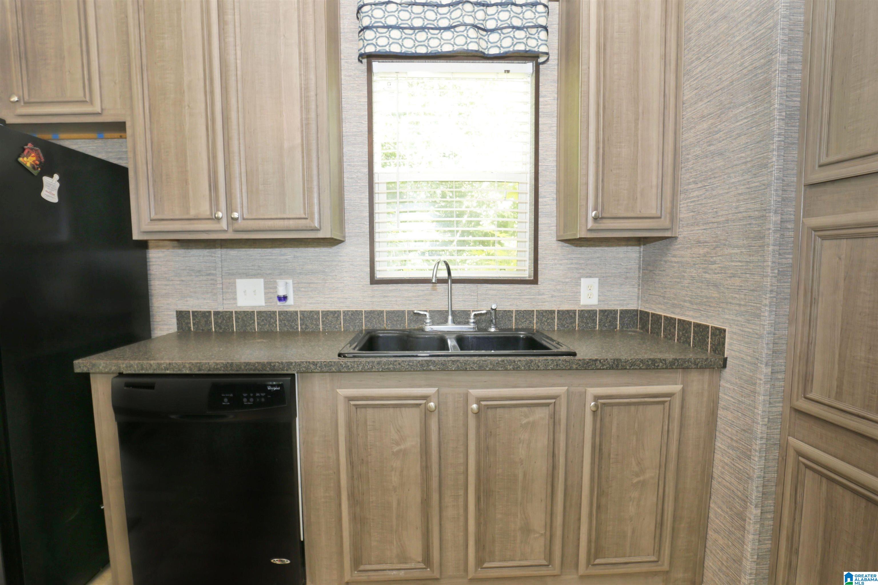 3190 Madison Street Anniston, AL 36201 - Photo 14 of 29