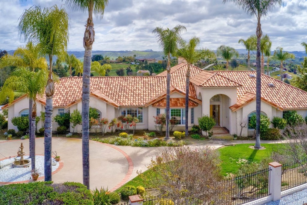 4130 Fallsbrae Road Fallbrook, CA 92028 - Photo 2 of 40