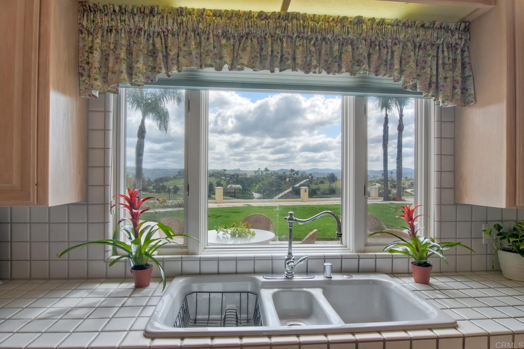 4130 Fallsbrae Road Fallbrook, CA 92028 - Photo 19 of 40