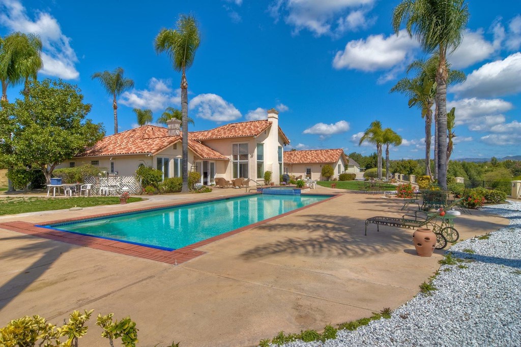 4130 Fallsbrae Road Fallbrook, CA 92028 - Photo 4 of 40