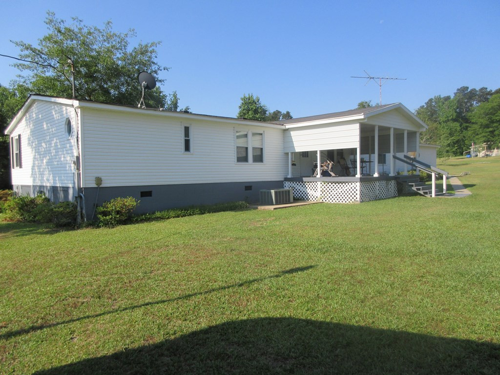 1056 Douglas Road Harlem, GA 30814 - Photo 7 of 19