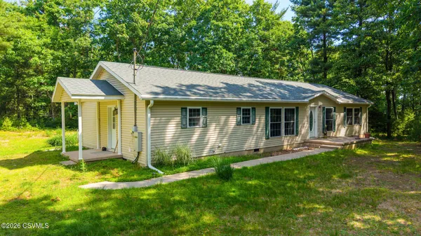 $352,000 | 482 Hickory Lane, Shickshinny, PA 18655