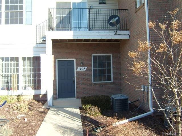 1108 Rial Lake Drive Howell, MI 48843 - Photo 1 of 19 1108 RIAL LK FR.JPG