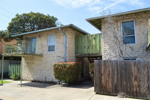 $825 | 2800 Cole Street, Unit 205C, Austin, TX 78705