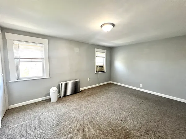 $3,300 | 572 Main Street, Unit B, Watertown, MA 02472