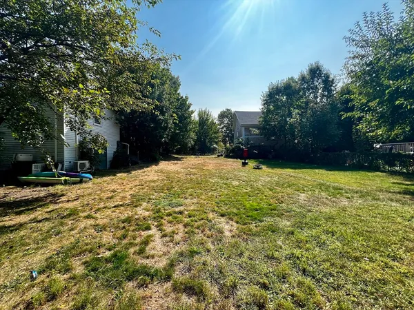 $3,300 | 572 Main Street, Unit B, Watertown, MA 02472