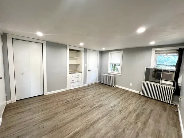 $3,300 | 572 Main Street, Unit B, Watertown, MA 02472