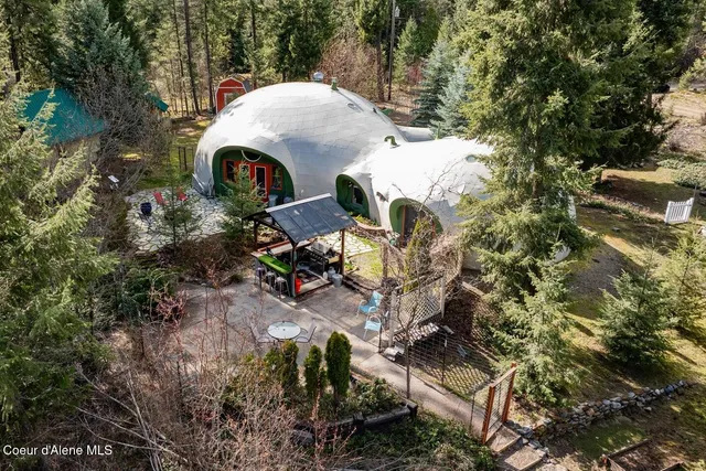 $650,000 | 123 East Mountain View Road, Clark Fork, ID 83811