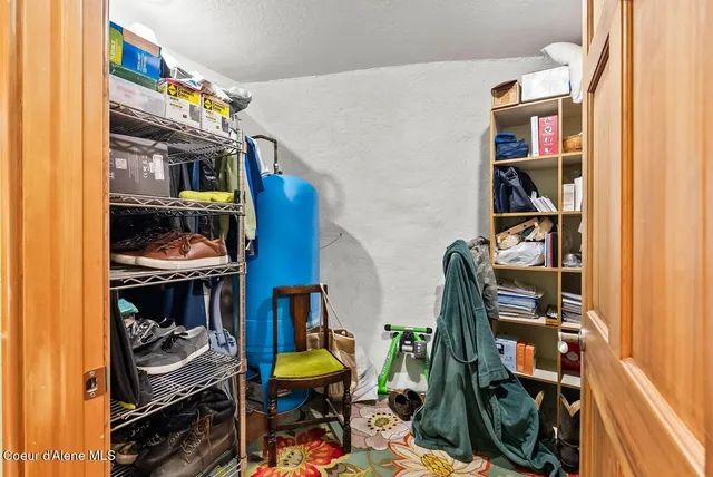 $650,000 | 123 East Mountain View Road, Clark Fork, ID 83811