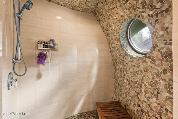 $630,000 | 123 East Mountain View Road, Clark Fork, ID 83811