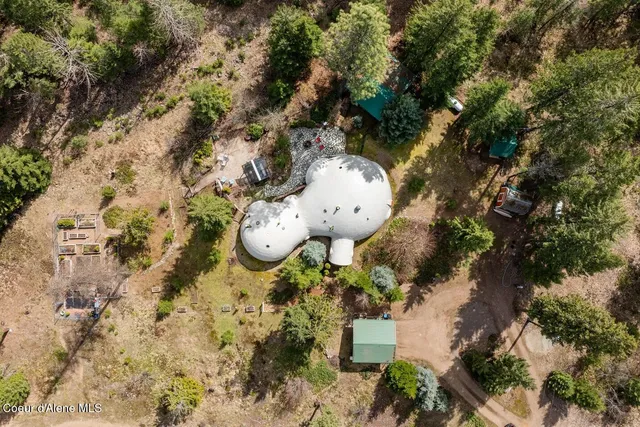 $650,000 | 123 East Mountain View Road, Clark Fork, ID 83811