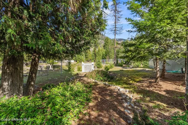 $630,000 | 123 East Mountain View Road, Clark Fork, ID 83811