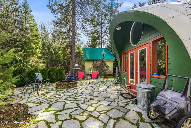 $650,000 | 123 East Mountain View Road, Clark Fork, ID 83811