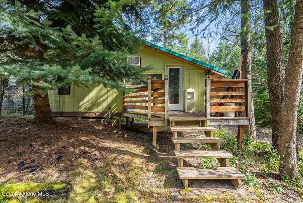 $630,000 | 123 East Mountain View Road, Clark Fork, ID 83811