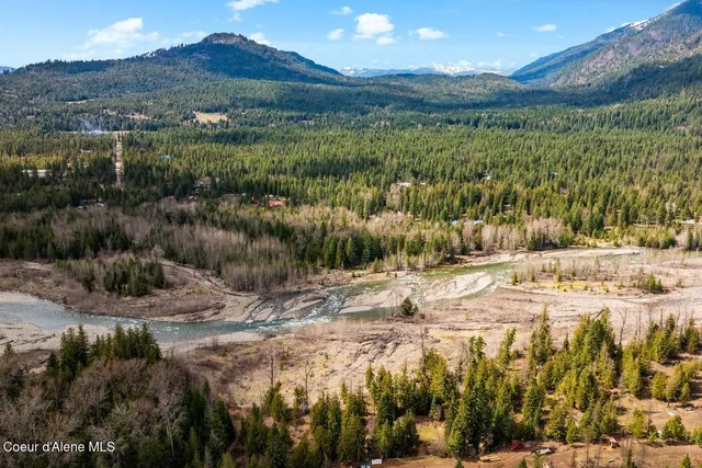 $650,000 | 123 East Mountain View Road, Clark Fork, ID 83811