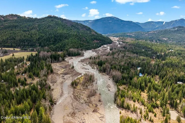 $650,000 | 123 East Mountain View Road, Clark Fork, ID 83811