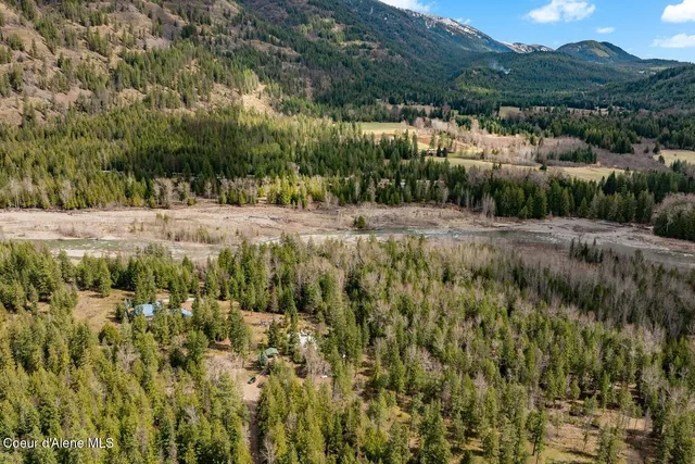 $650,000 | 123 East Mountain View Road, Clark Fork, ID 83811