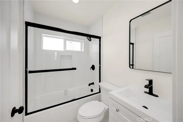 $3,450 | 102 East Avenida San Gabriel, Unit B, San Clemente, CA 92672