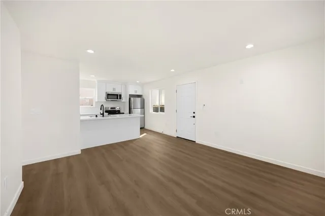 $3,450 | 102 East Avenida San Gabriel, Unit B, San Clemente, CA 92672