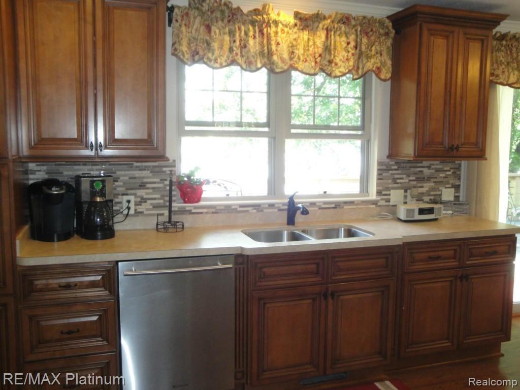 4302 Rurik Drive Howell, MI 48843 - Photo 29 of 91 DSC04872.jpg