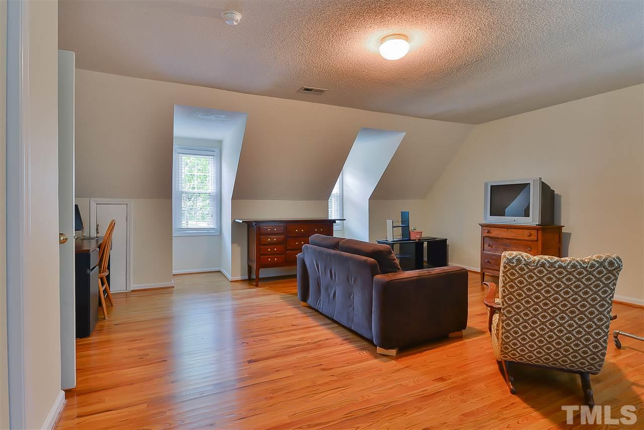 6304 Kent Cove Raleigh, NC 27617 - Photo 17 of 21 Gallery Image 17