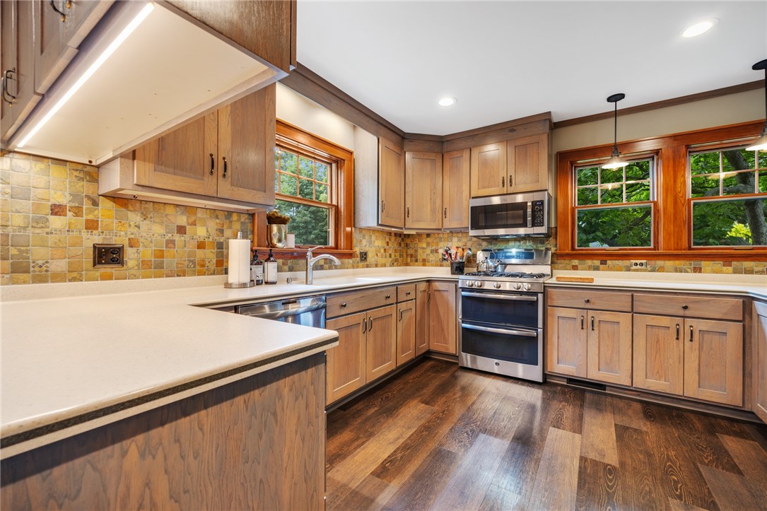 489 Helendale Road Irondequoit, NY 14609 - Photo 29 of 50