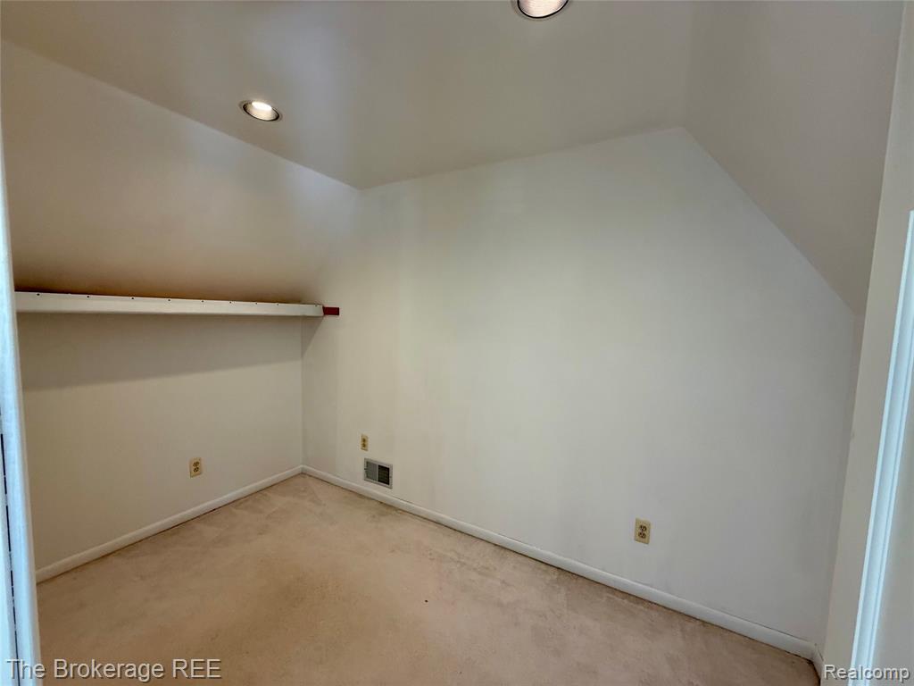 12088 Pinebrook Lane South Lyon, MI 48178 - Photo 30 of 73