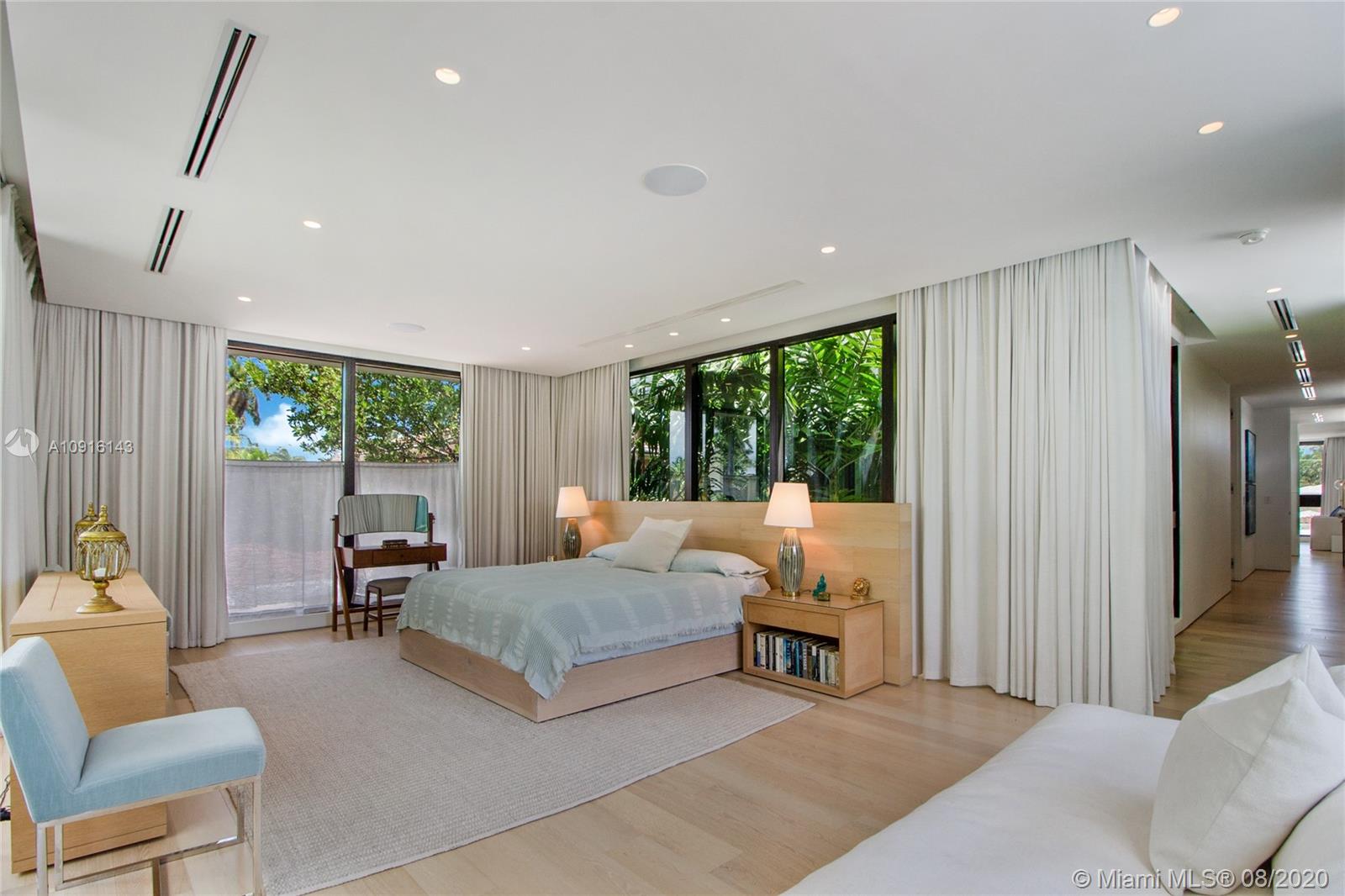 2300 Sunset Drive Miami Beach, FL 33140 - Photo 14 of 52