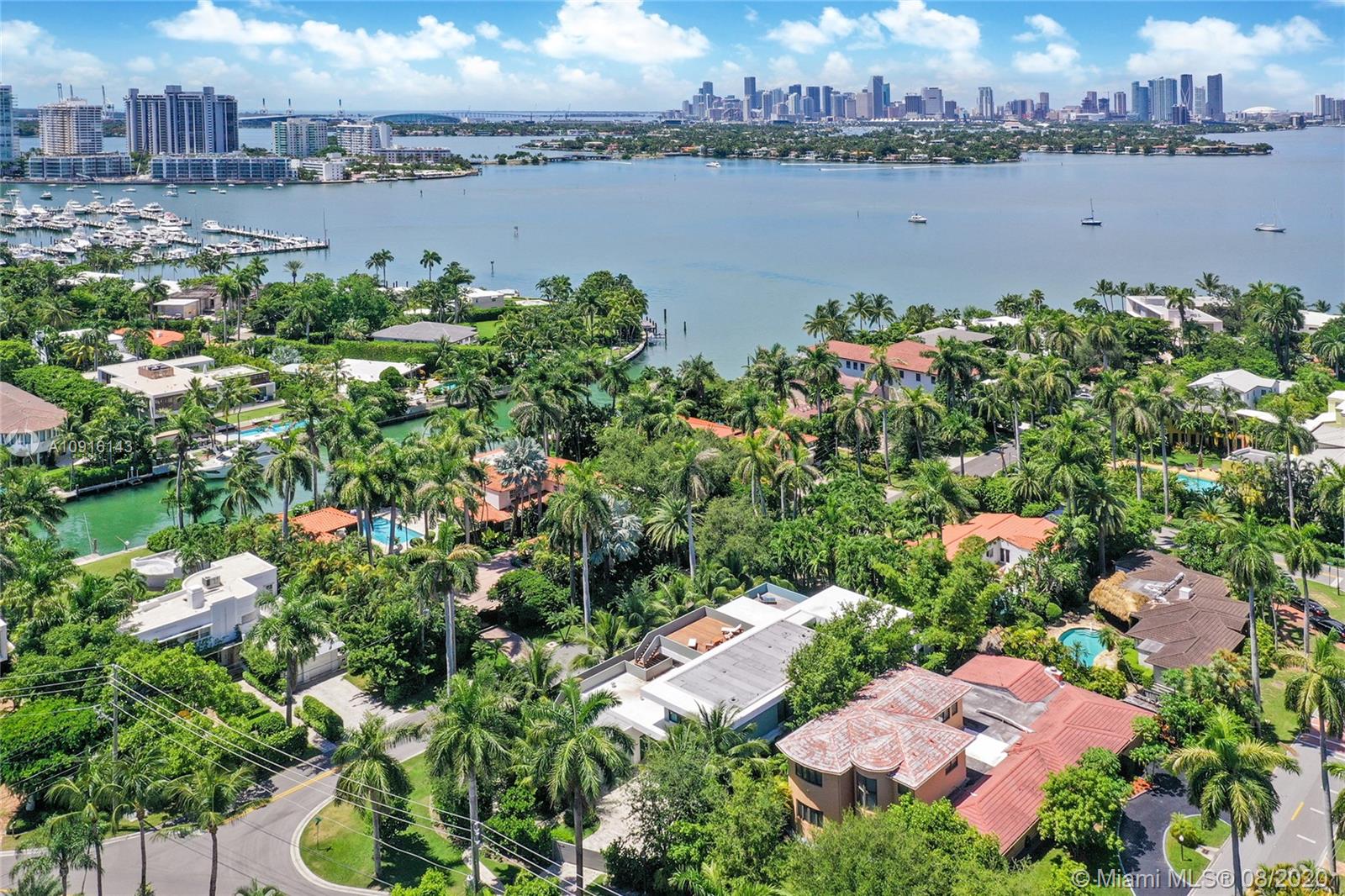 2300 Sunset Drive Miami Beach, FL 33140 - Photo 4 of 52